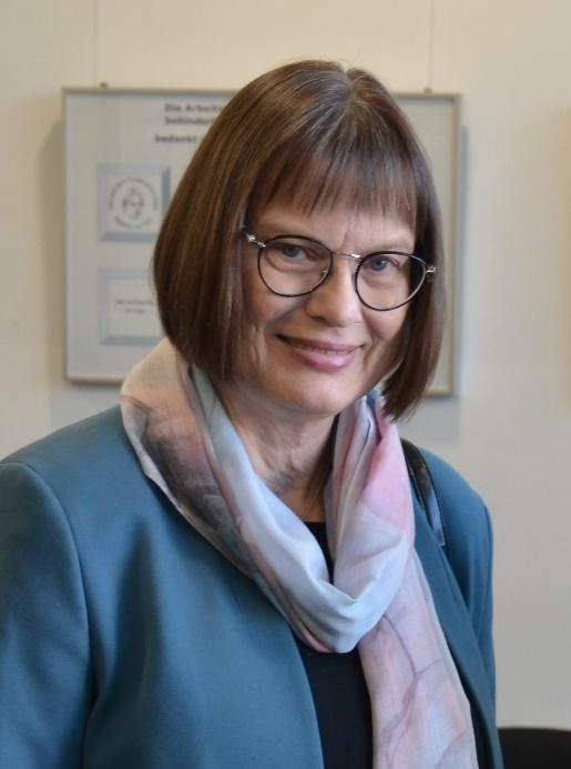 Portrait von Angela Ströter, Vorsitzende der Pfadfindergilde Cosmas und Damian